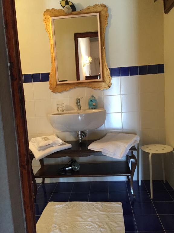 B&B I Rinascimenti Firenze Bagian luar foto